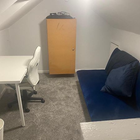Convenient Room Belfast Exterior foto